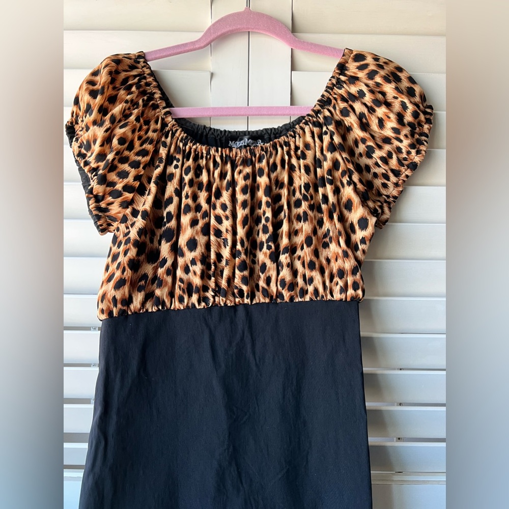 Mode Merr Leopard Peasant Top XXL
